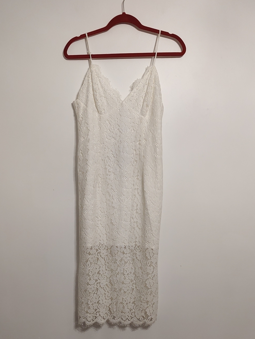 Bardot White Lace Scalloped V-neckline Dress